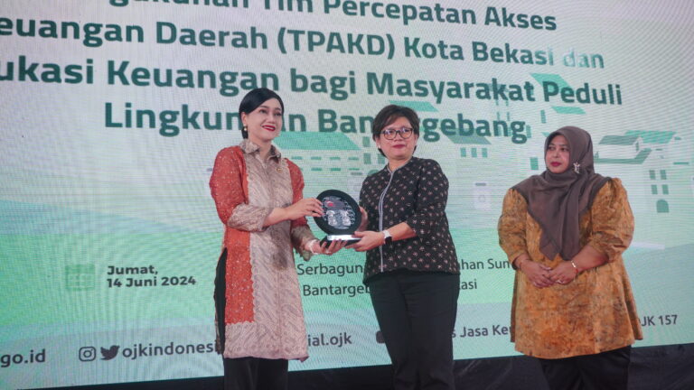 OJK Edukasi Keuangan Pengelolaan Sampah HARDIKNAS
